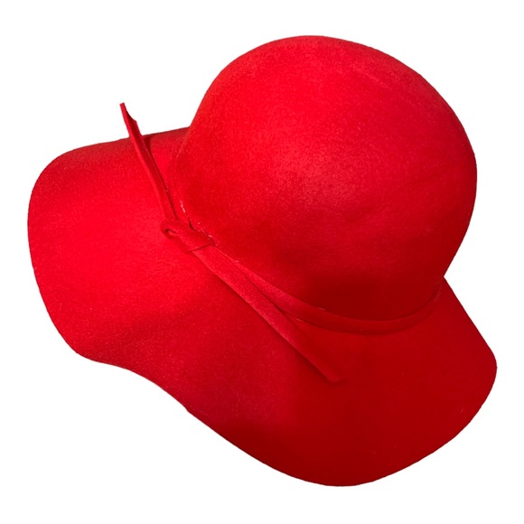 Wool flappy Hat💃🏾 - Picture 3 of 11